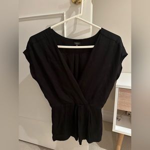 Aritzia Babaton silk black shirt